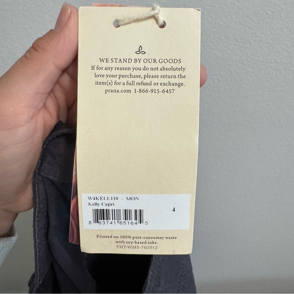 NWT Prana Kelly Capri Cargo Dark Blue Size 4 - Picture 15 of 15